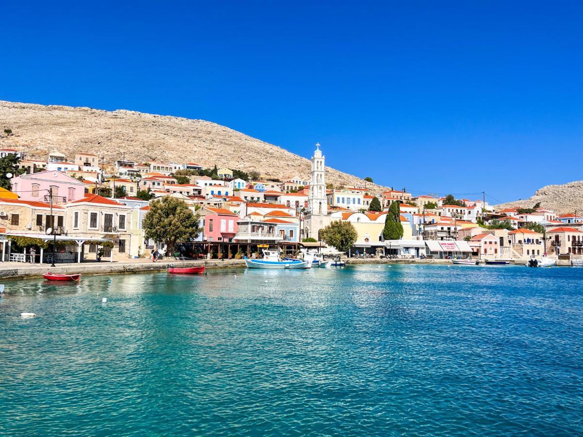 Luca'S Houses Chalki Town Buitenkant foto