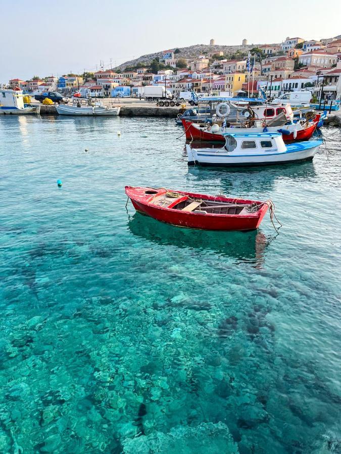 Luca'S Houses Chalki Town Buitenkant foto