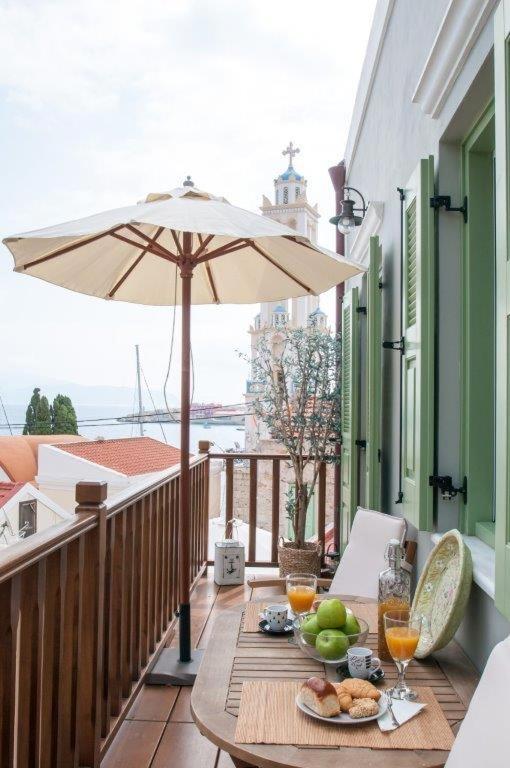 Luca'S Houses Chalki Town Buitenkant foto